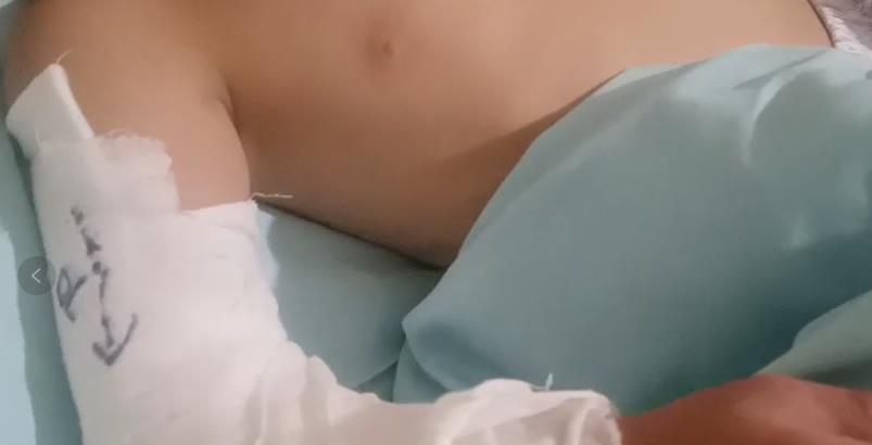 DƬ